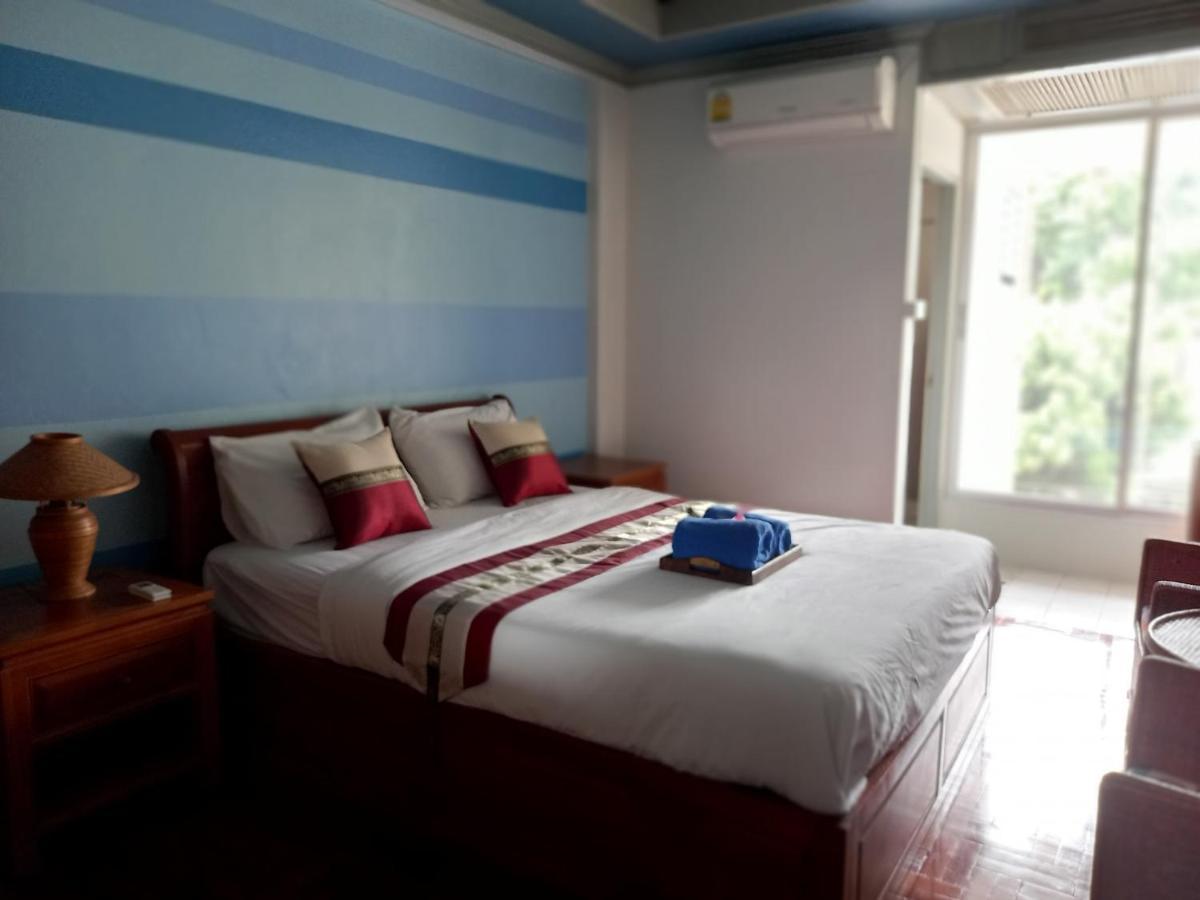 Wiriya House Hostel Chiang Mai Exterior photo