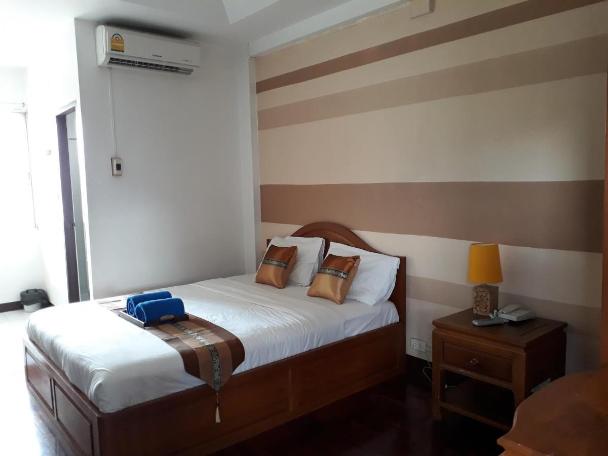 Wiriya House Hostel Chiang Mai Exterior photo