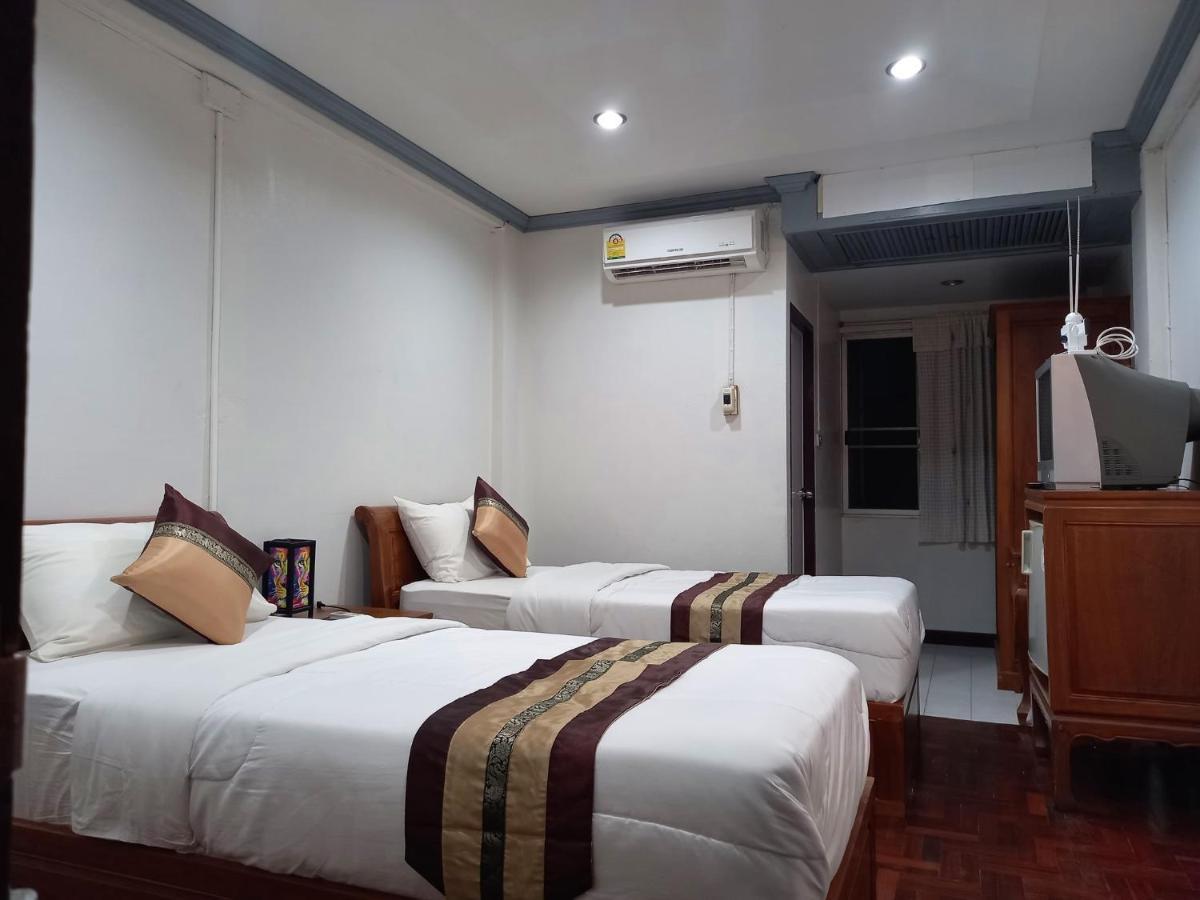 Wiriya House Hostel Chiang Mai Exterior photo