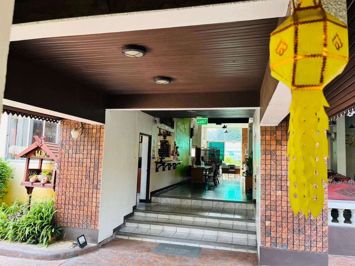 Wiriya House Hostel Chiang Mai Exterior photo