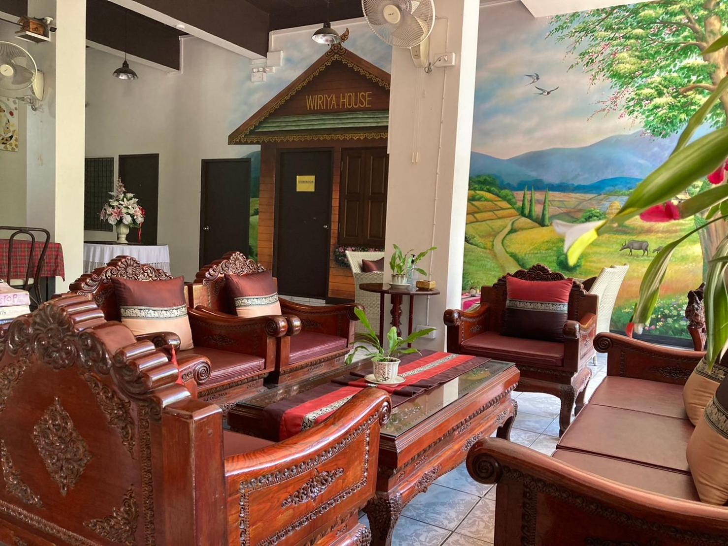 Wiriya House Hostel Chiang Mai Exterior photo