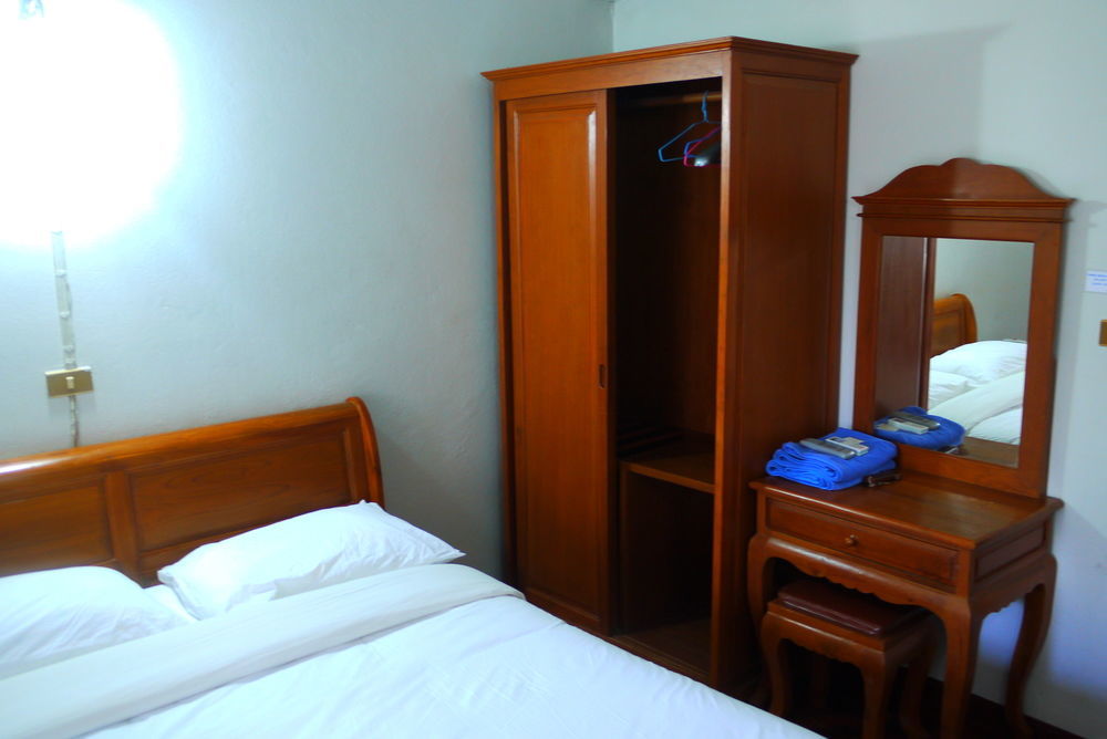 Wiriya House Hostel Chiang Mai Exterior photo